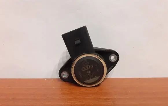Audi A6 S6 C6 4F Air pressure sensor 06E907386 3402