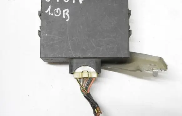 Toyota Aygo AB10 Door central lock control unit/module 897400H02000