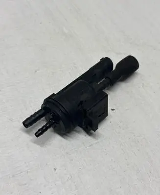 Mercedes-Benz A W168 Turbo solenoid valve 0025401497
