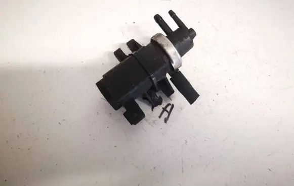 Audi A2 Turbo solenoid valve 1h0906627