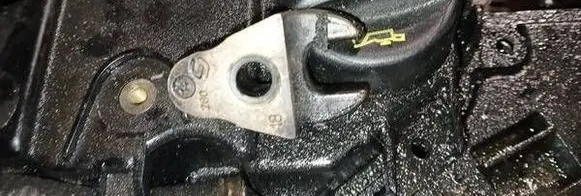 Ford Focus Fuel Injector clamp holder 