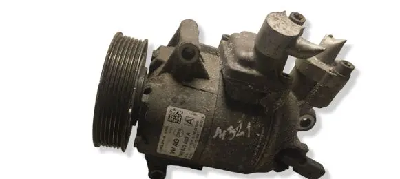 Volkswagen PASSAT B7 Air conditioning (A/C) compressor (pump) 5N0820803A