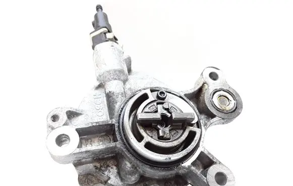 Volvo V70 Vacuum pump