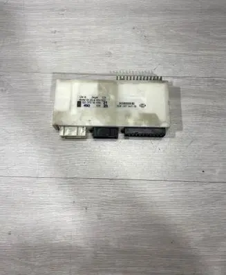 BMW 5 E39 Comfort/convenience module 6913522 61356913522 12037310