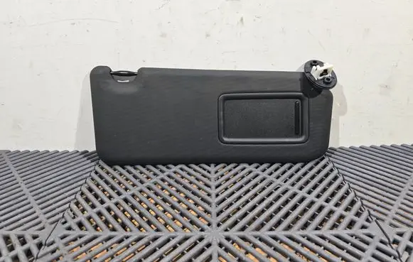 Toyota RAV 4 (XA40) Sun visor