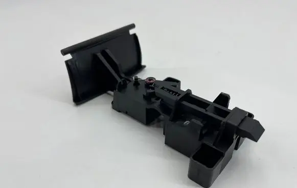 BMW Z4 E85 E86 Armrest lock 7110660
