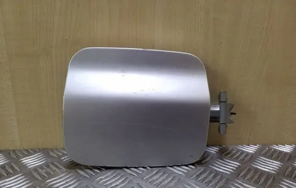 Subaru Forester SF Fuel tank cap