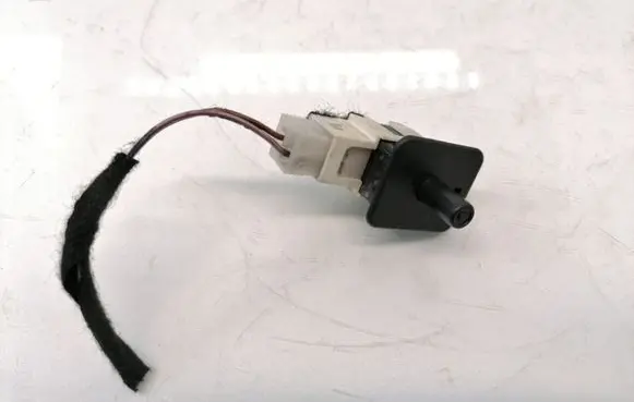 Mercedes-Benz S W220 Rear door sensor 2028209410 30011501