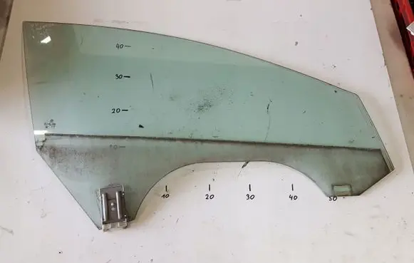 Volkswagen PASSAT CC Sliding door window/glass 
