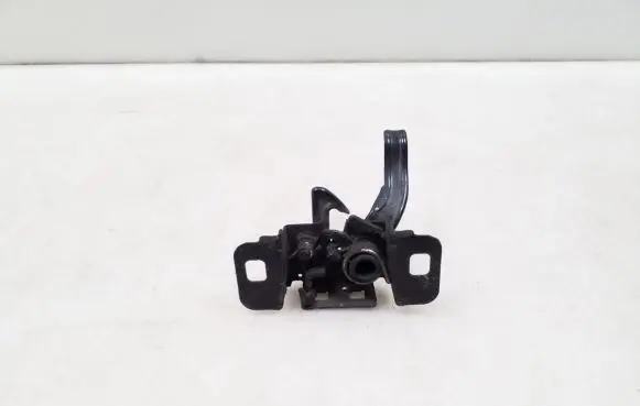Opel Astra J Engine bonnet (hood) release handle 13345631