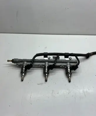 Lexus GS 300 350 430 450H Fuel main line pipe 2325031020 012018A