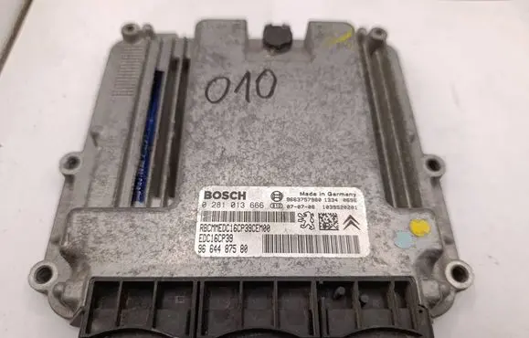 Peugeot 3008 I Engine control unit/module 0281013666 9663757980 9664487580