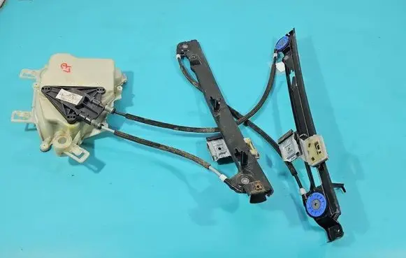 Seat Altea Front door window regulator with motor 5P0837401M IMPRK1501789