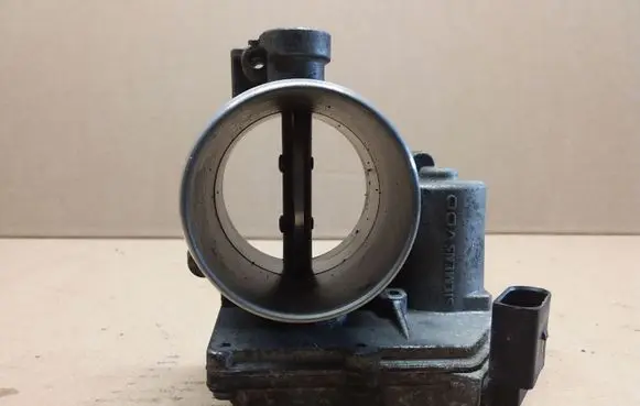 Ford Focus Throttle valve 7V2Q9E926AB