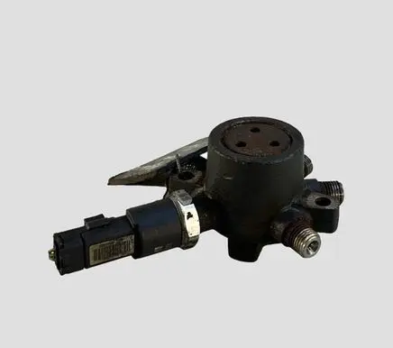 Renault Megane III Fuel main line pipe