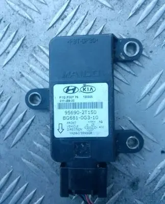 Hyundai i40 ESP acceleration yaw rate sensor 956902T150