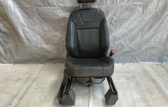 Ford Kuga II Front passenger seat 