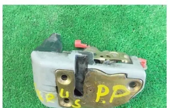 Chrysler Cirrus Front door lock