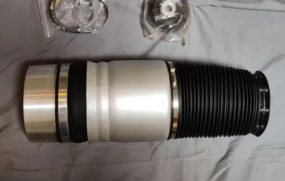 Volkswagen Touareg I Air suspension rear shock absorber 