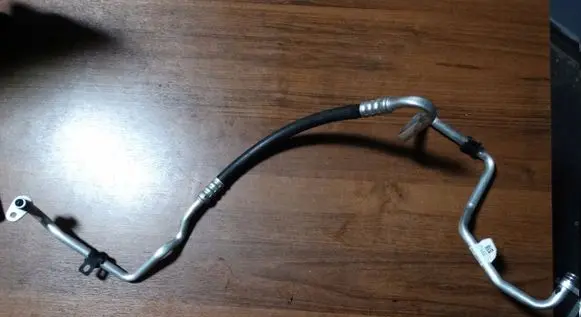 Land Rover Range Rover Sport L494 Air conditioning (A/C) pipe/hose FPLA-19N601-AE