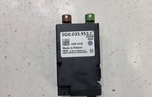 Volkswagen PASSAT B8 USB control unit 5G0035953C
