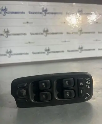 Volvo V70 Electric window control switch 30658146 MD153100063