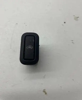 Volkswagen PASSAT B6 Alarm switch 6q0962109