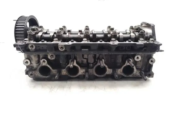 Opel Astra H Engine head 55576872