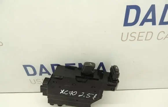 Volvo V70 Electric window control switch 30658147 D148