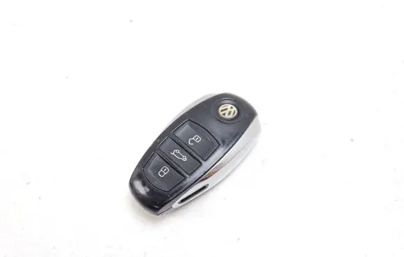 Volkswagen Touareg II Ignition key/card 