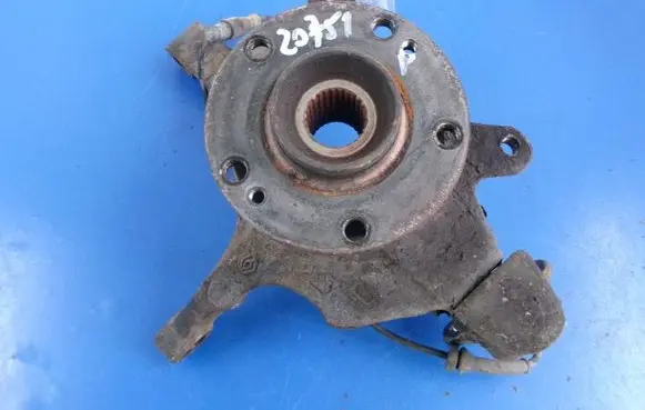 Renault Laguna II Front wheel hub spindle knuckle
