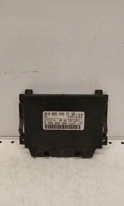 Mercedes-Benz E W211 Parking PDC control unit/module A0255457132