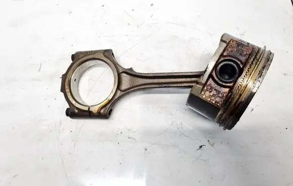 Dodge Grand Caravan Piston with connecting rod 