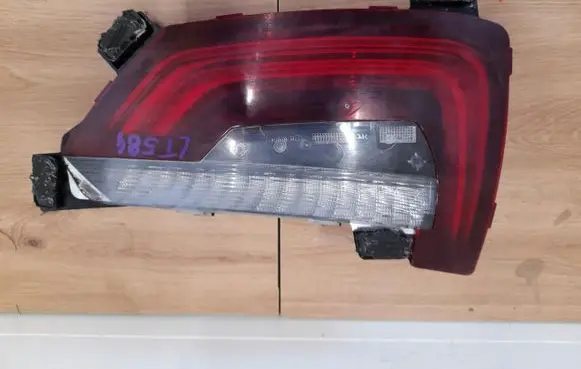 BMW i3 Tailgate rear/tail lights