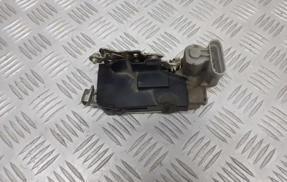 Fiat Punto (188) Rear door lock