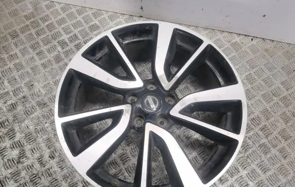 Nissan X-Trail T32 R19 alloy rim 