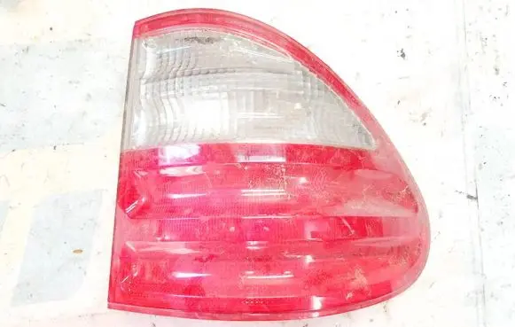 Mercedes-Benz E W210 Rear/tail lights a2108205464