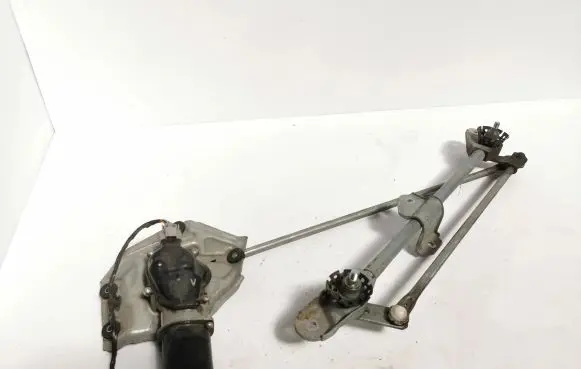 Mitsubishi Lancer Evolution Front wiper linkage and motor 6X1732735