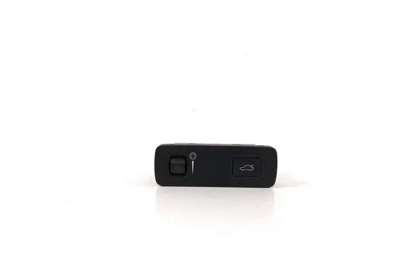 Volvo XC40 Tailgate opening switch 31443873