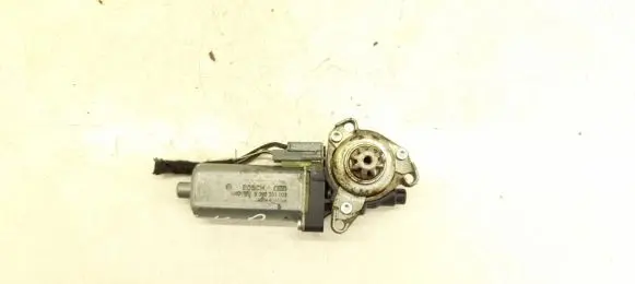 Mercedes-Benz R W251 Seat adjustment motor 0390203003 82040849-4