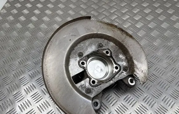 Chrysler Pacifica Rear wheel hub