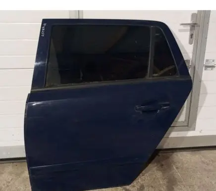 Opel Astra H Rear door 94710105 43R001582