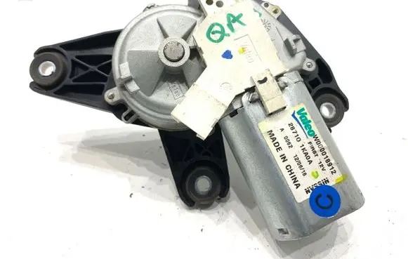 Nissan Juke I F15 Rear window wiper motor 000018912