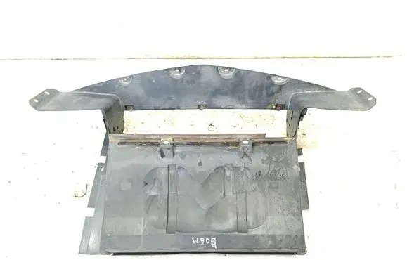 Chevrolet Corvette C6 Radiator trim 10332915