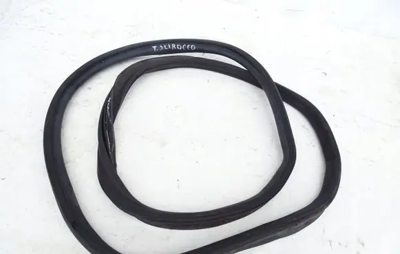 Volkswagen Scirocco Rubber seal loading door 