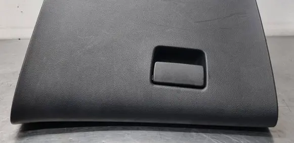 Opel Astra J Glove box 13262607