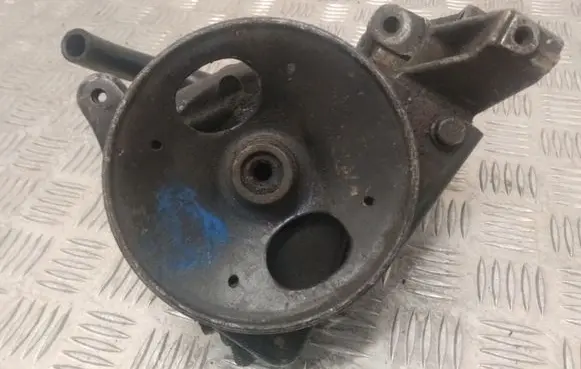 Volvo S40, V40 Power steering pump 470284