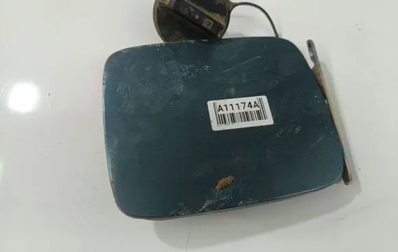 Nissan Primera Fuel tank cap 