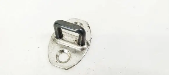 Volkswagen Polo IV 9N3 Front door lock loop/hook striker 3B0837033