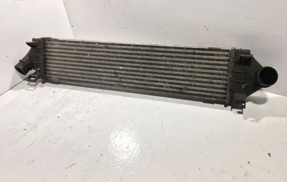 Volvo V70 Intercooler radiator 30671324
